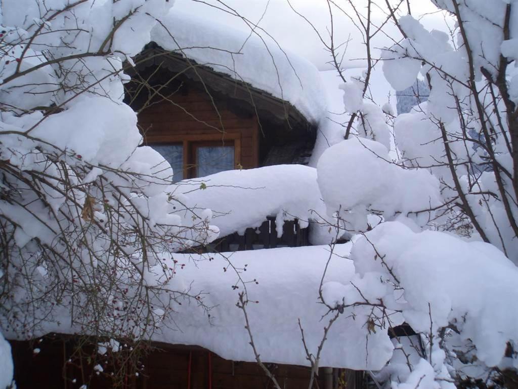 Haus Kasimir Bed & Breakfast Schruns Exterior photo